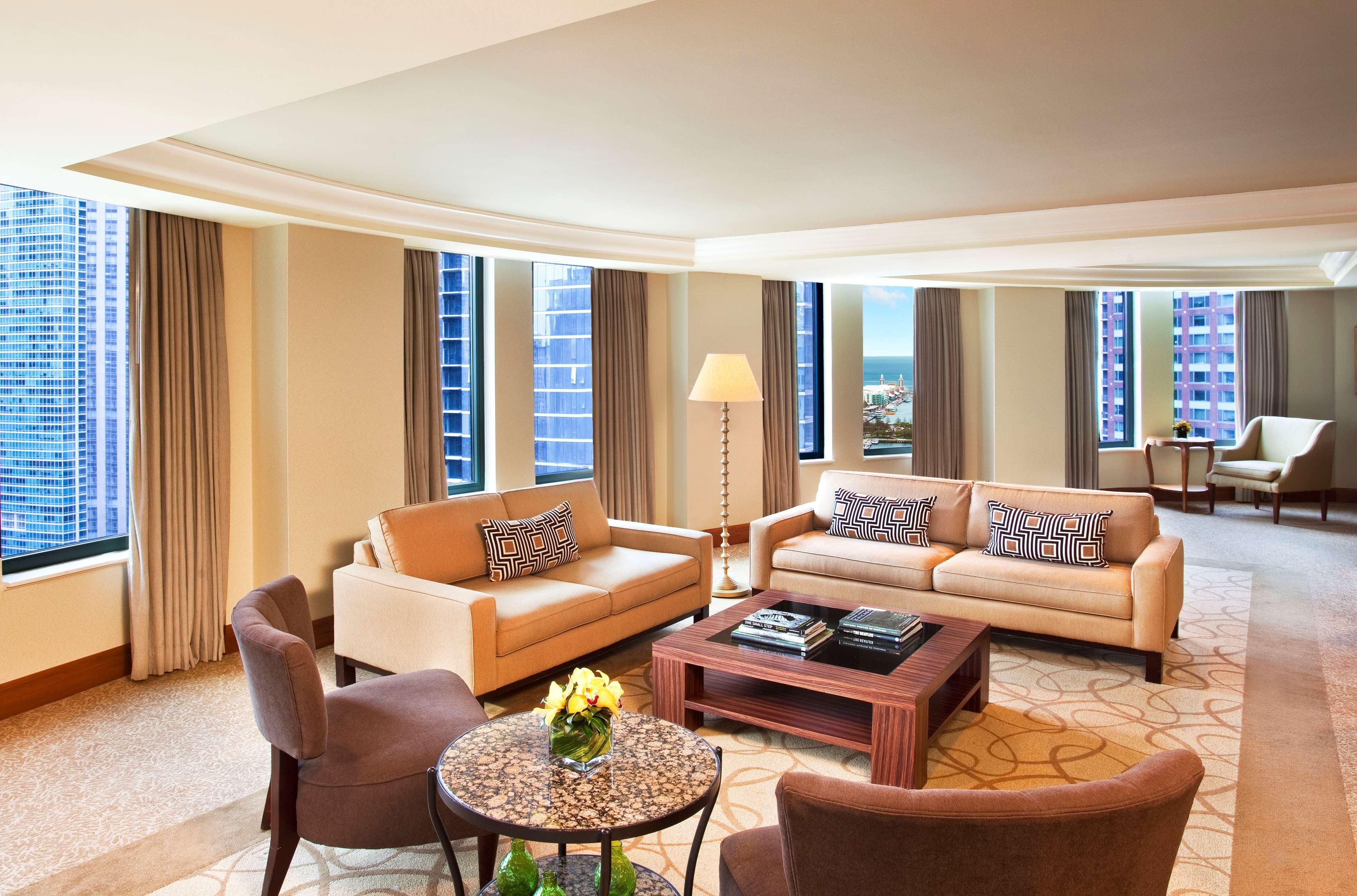 เชอราตัน แกรนด์ ชิคาโก Hotel ภายนอก รูปภาพ